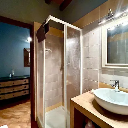 Apartment Comfort And Art *