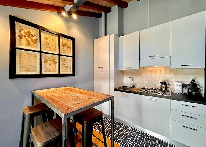 Apartment Comfort And Art *